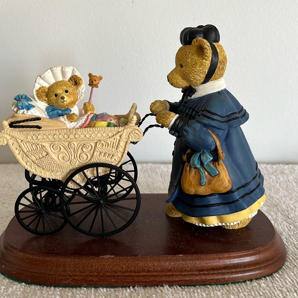 Bear figurine